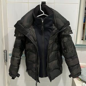 Sam kids puffer jacket in camouflage size 6 us